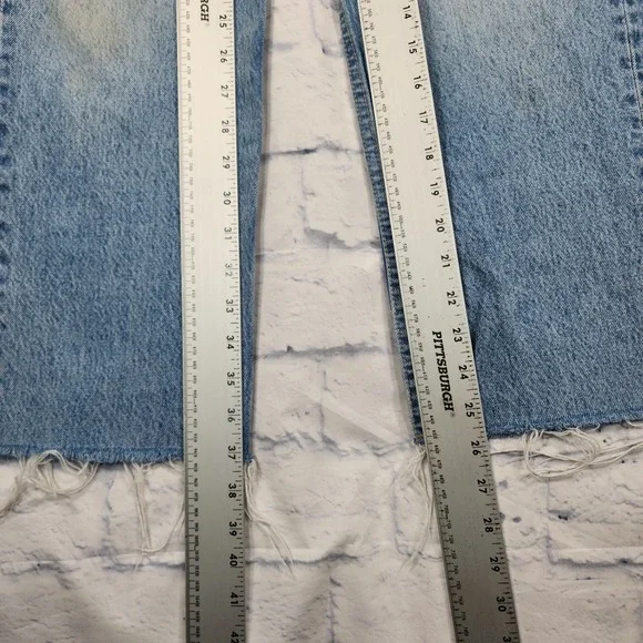 Zara WOMENS SIZE 4 High Rise Straight Leg Jean Raw Hem Mid Wash - Picture 3 of 14